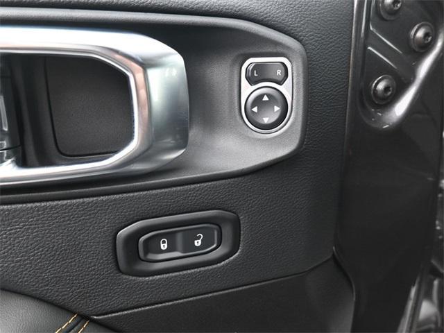 new 2025 Jeep Gladiator car, priced at $43,438