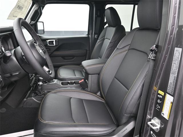 new 2025 Jeep Gladiator car, priced at $43,438