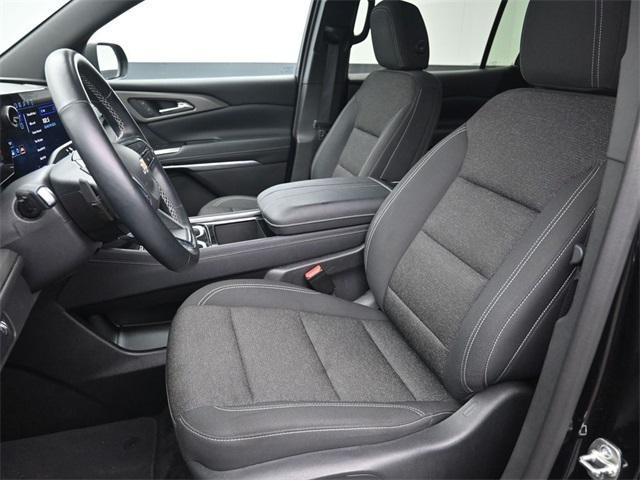 used 2025 Chevrolet Traverse car, priced at $36,700