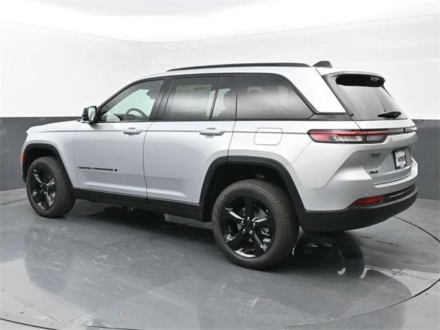 new 2025 Jeep Grand Cherokee car, priced at $51,717