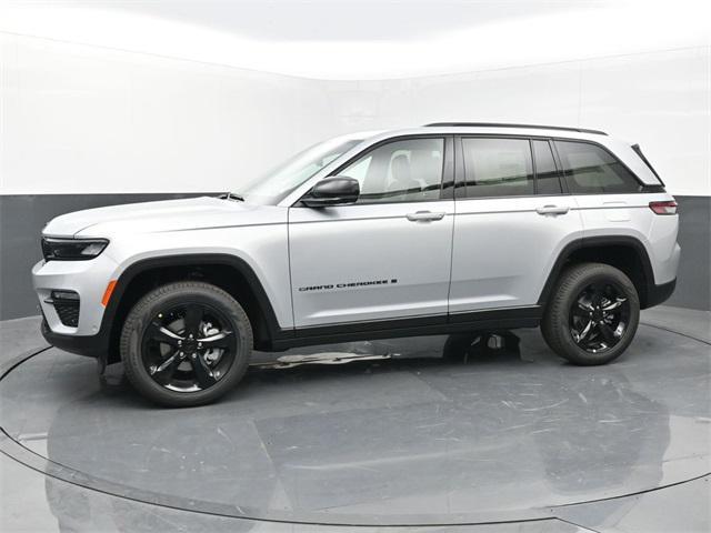 new 2025 Jeep Grand Cherokee car, priced at $51,717