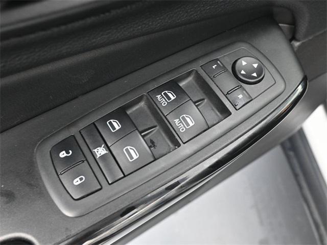 used 2021 Jeep Cherokee car, priced at $18,900