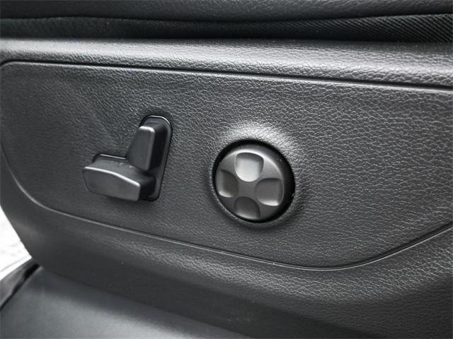new 2025 Ram 1500 car, priced at $61,377
