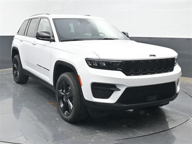 new 2025 Jeep Grand Cherokee car, priced at $42,787