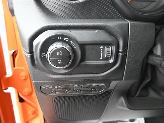 new 2025 Jeep Gladiator car, priced at $46,917