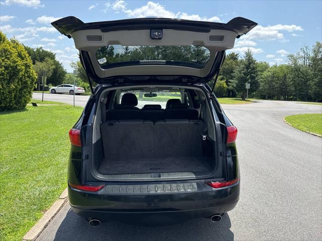 used 2006 Subaru B9 Tribeca car, priced at $3,991