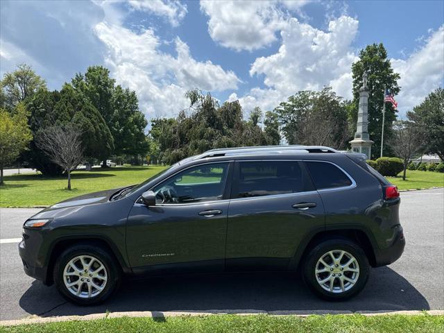 used 2015 Jeep Cherokee car, priced at $6,991
