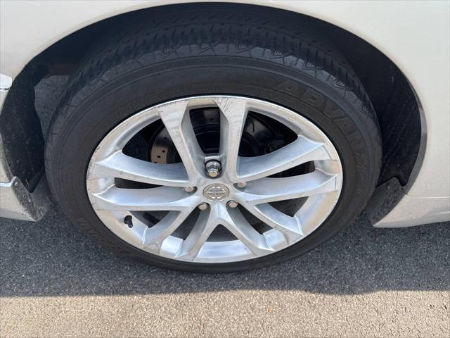 used 2010 Nissan Altima car, priced at $5,491
