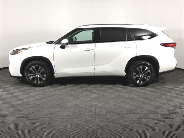 used 2021 Toyota Highlander car, priced at $36,995