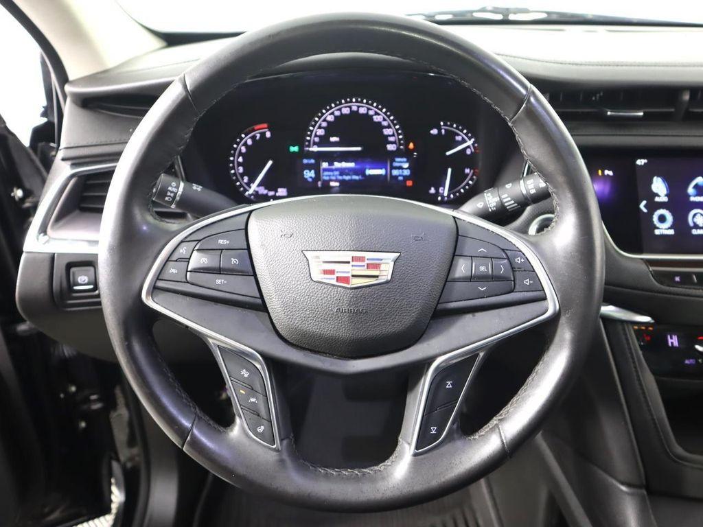 used 2017 Cadillac XT5 car, priced at $19,995