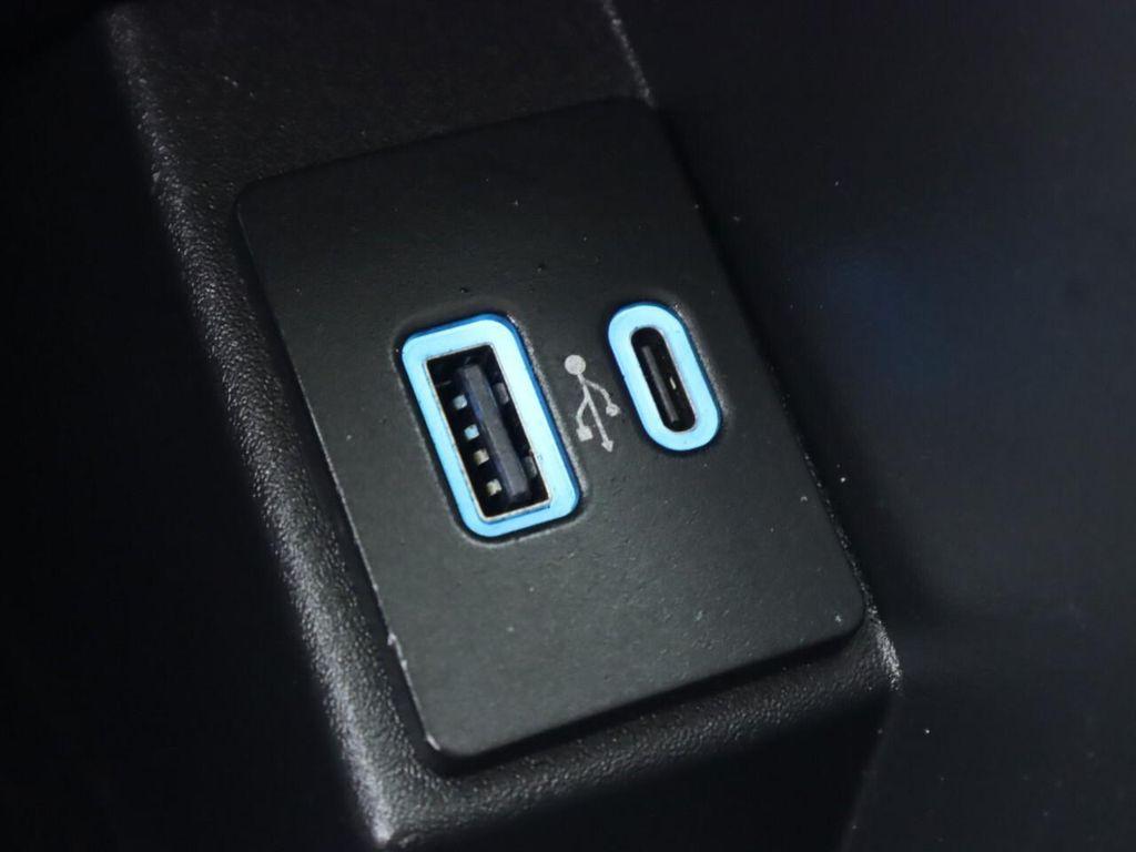 used 2022 Ford Edge car, priced at $25,995