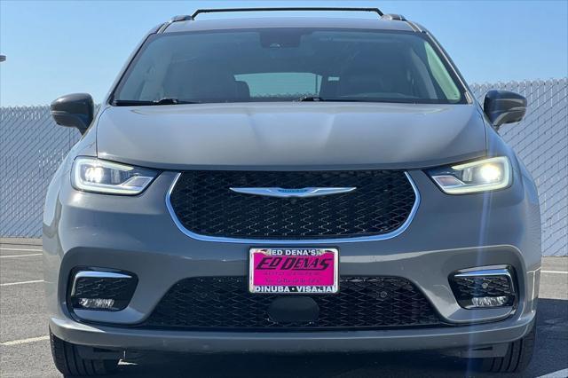 used 2021 Chrysler Pacifica Hybrid car, priced at $23,887