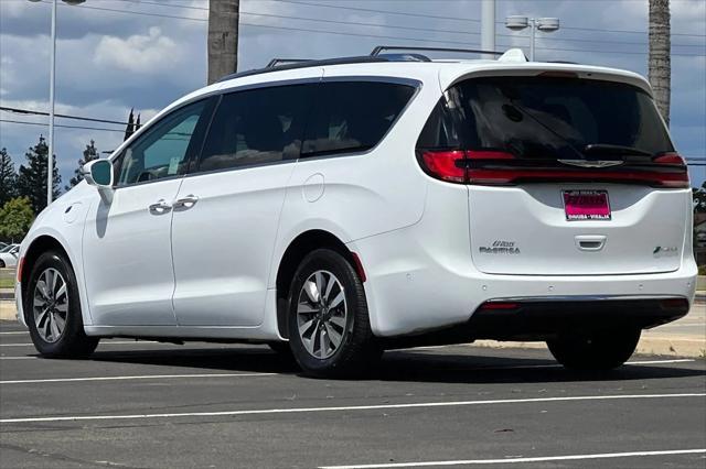 used 2021 Chrysler Pacifica Hybrid car, priced at $23,887