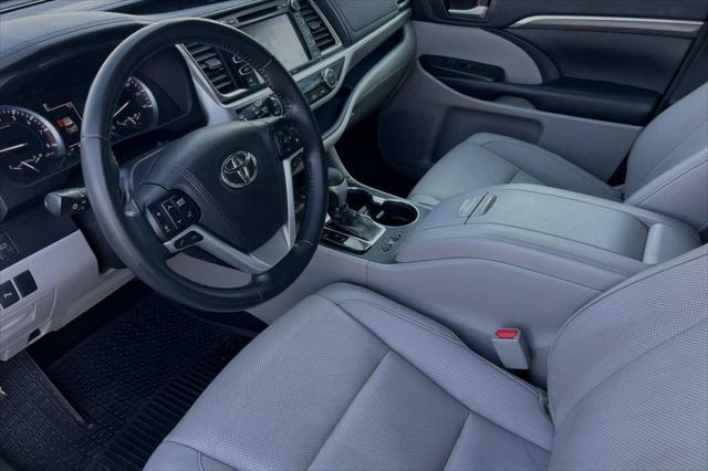 used 2018 Toyota Highlander car, priced at $27,997