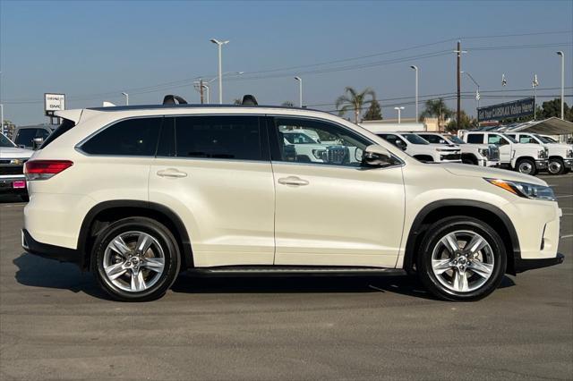 used 2018 Toyota Highlander car, priced at $27,997