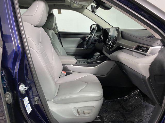 used 2020 Toyota Highlander car, priced at $24,495