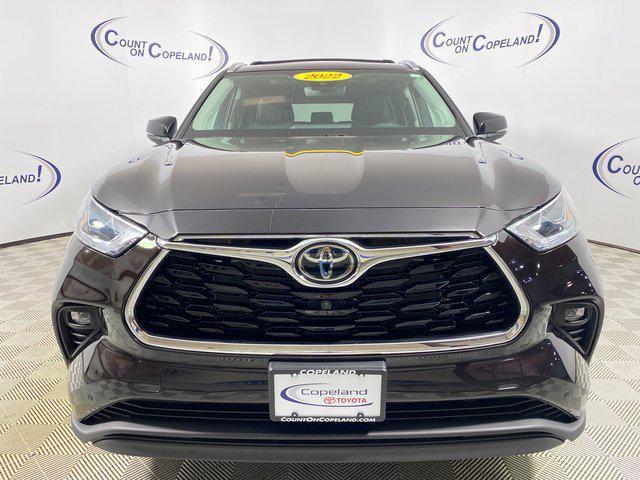 used 2022 Toyota Highlander car, priced at $42,995