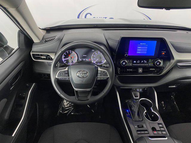 used 2024 Toyota Highlander car, priced at $43,995
