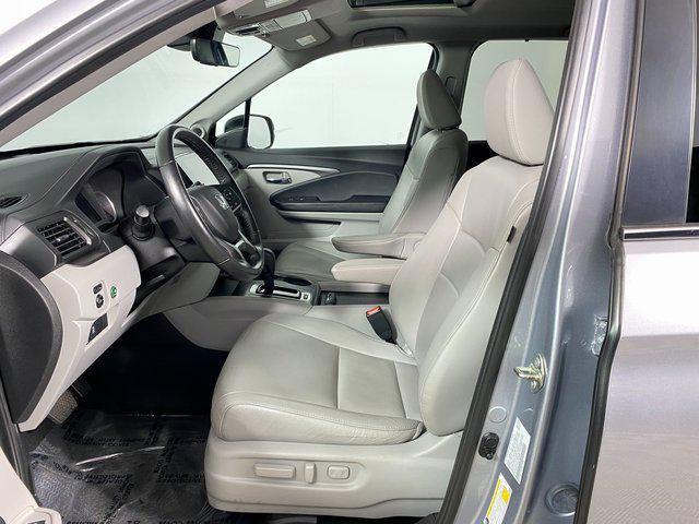 used 2020 Honda Pilot car, priced at $27,995