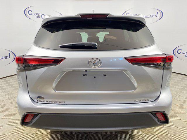 used 2021 Toyota Highlander car, priced at $34,995