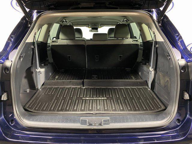 used 2023 Toyota Highlander car, priced at $32,995