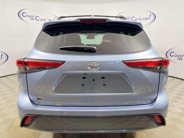 used 2022 Toyota Highlander car, priced at $38,995