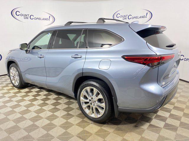 used 2022 Toyota Highlander car, priced at $38,995