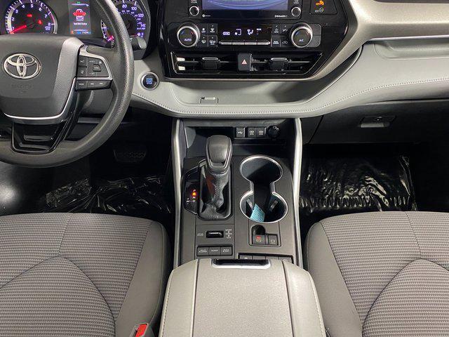 used 2021 Toyota Highlander car, priced at $27,995