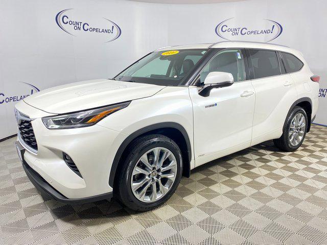 used 2020 Toyota Highlander Hybrid car, priced at $36,995