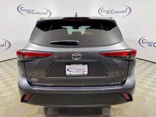 used 2022 Toyota Highlander car, priced at $33,995