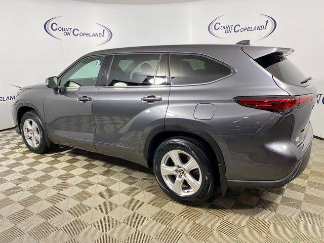 used 2022 Toyota Highlander car, priced at $33,995