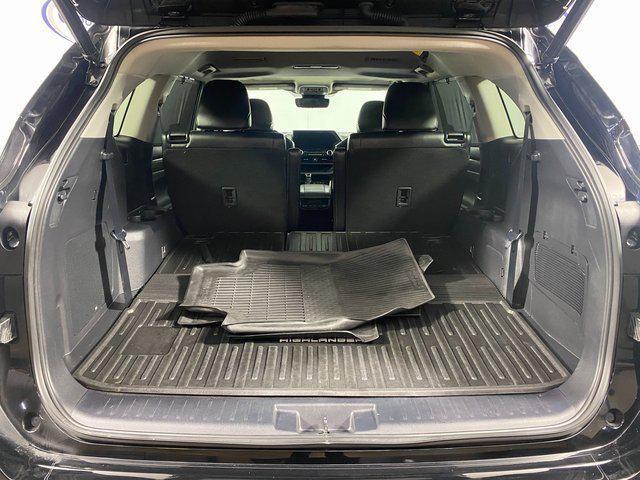 used 2023 Toyota Highlander car, priced at $38,995