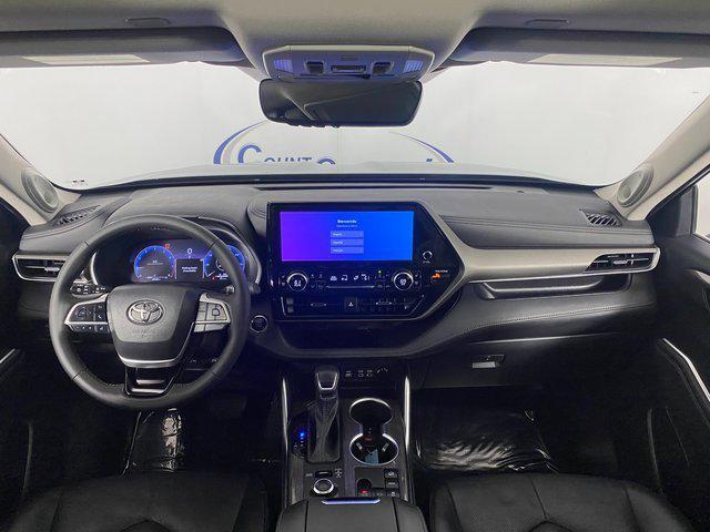 used 2023 Toyota Highlander car, priced at $38,995