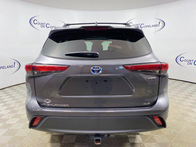 used 2021 Toyota Highlander Hybrid car, priced at $34,495