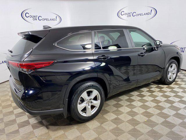 used 2023 Toyota Highlander car, priced at $28,995