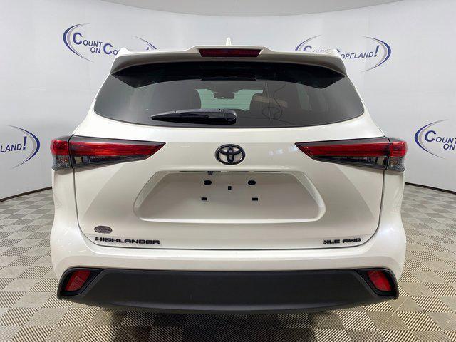 used 2021 Toyota Highlander car, priced at $30,995