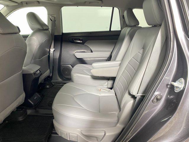 used 2023 Toyota Highlander car, priced at $36,995