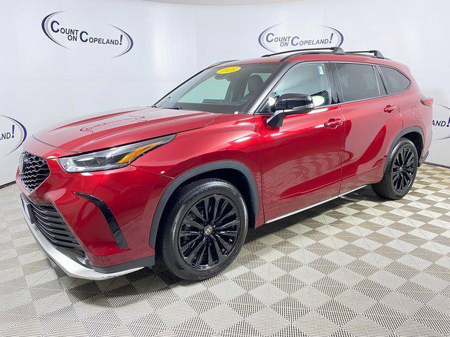 used 2023 Toyota Highlander car, priced at $41,995