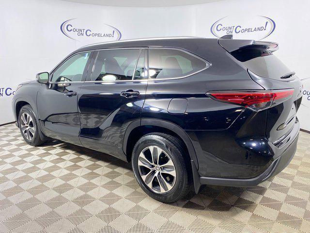 used 2021 Toyota Highlander car, priced at $33,995