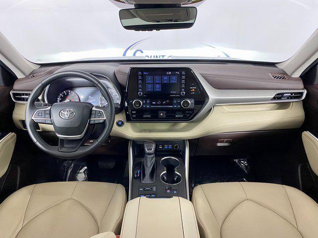 used 2022 Toyota Highlander car, priced at $39,495