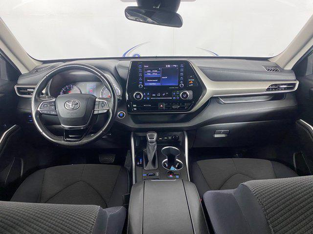 used 2020 Toyota Highlander car, priced at $26,995