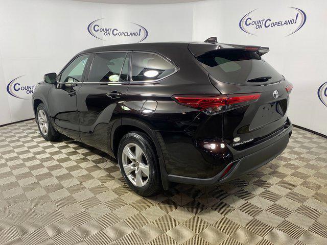 used 2020 Toyota Highlander car, priced at $26,995