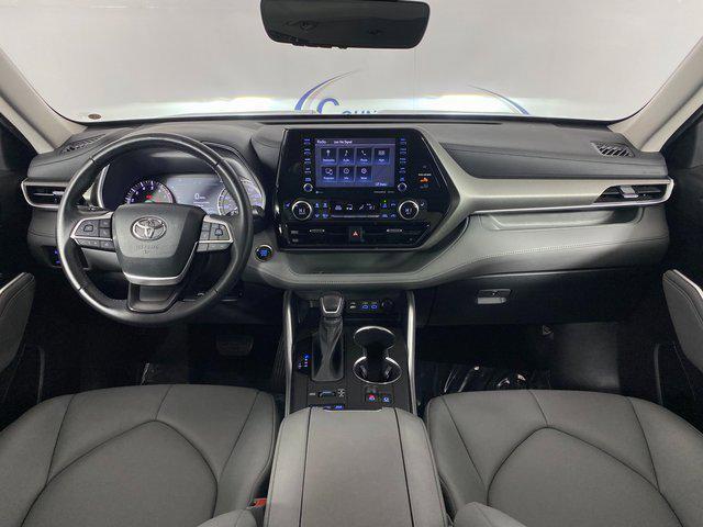 used 2022 Toyota Highlander car, priced at $37,795