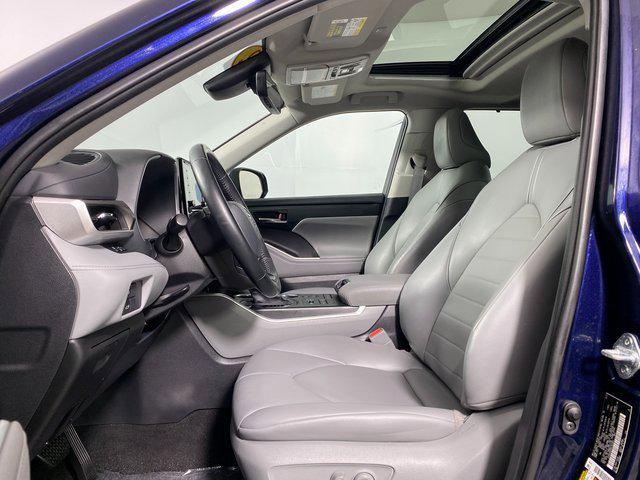 used 2022 Toyota Highlander car, priced at $37,795