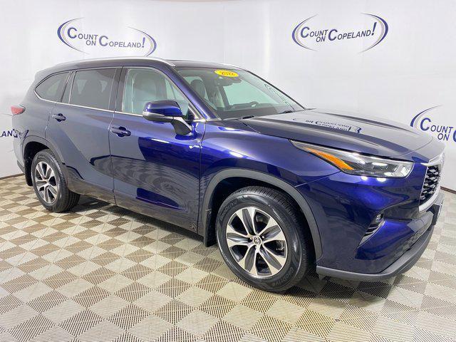 used 2022 Toyota Highlander car, priced at $37,795