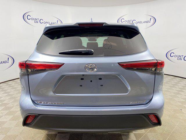 used 2021 Toyota Highlander car, priced at $36,295