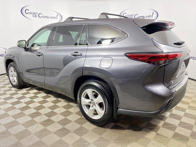 used 2022 Toyota Highlander car, priced at $30,995