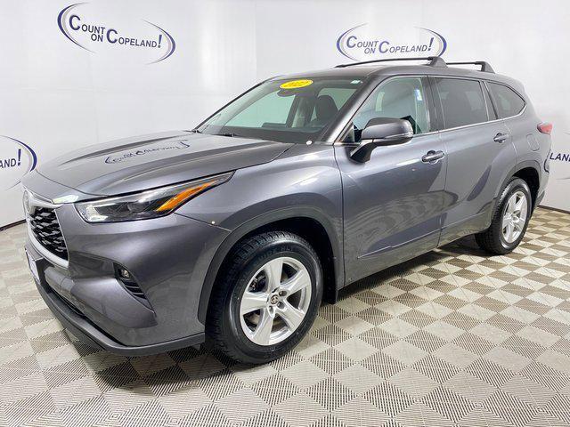 used 2022 Toyota Highlander car, priced at $30,995