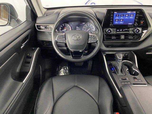 used 2021 Toyota Highlander car, priced at $35,495