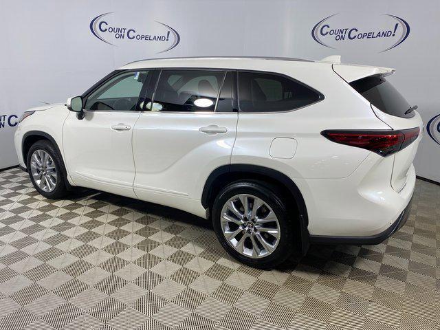 used 2021 Toyota Highlander car, priced at $37,495